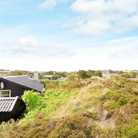 Three-bedroom Holiday In Henne 9 *