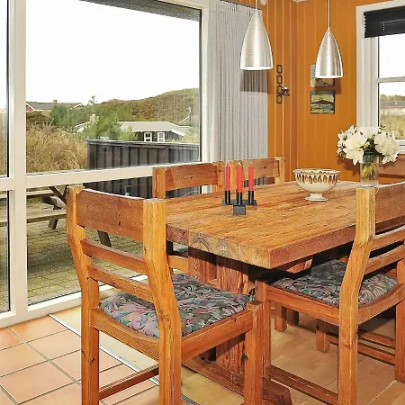 Three-bedroom Holiday In Henne 9 * Henne Strand